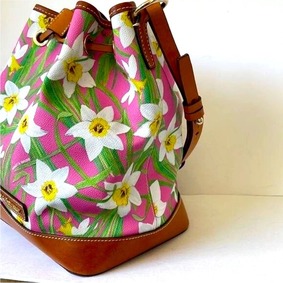 Dooney & Bourke Botanical Collection Drawstring Bucket Bag NWOT - Picture 7 of 12